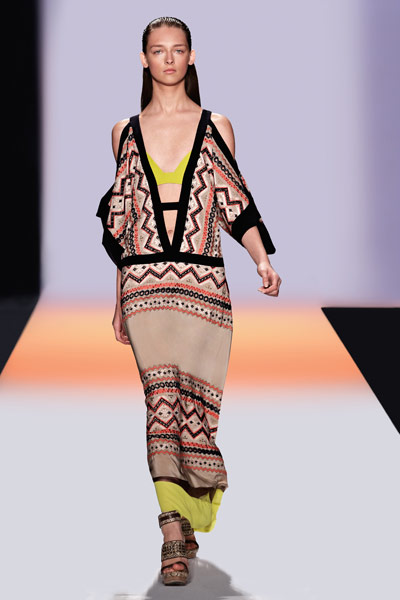 BCBG Max Azria Fashion Collection 